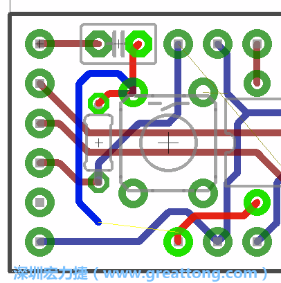 要在電路板正面進(jìn)行+5V信號(hào)線(xiàn)連結(jié)和其他連結(jié)點(diǎn)的布線(xiàn)工作是非常容易的，而重置信號(hào)線(xiàn)（信號(hào)線(xiàn)用來(lái)連結(jié)電路板正面左邊的重置開(kāi)關(guān)）需要經(jīng)過(guò)一個(gè)可以通過(guò)電路板正反兩面的電路通道，這個(gè)通道是一個(gè)可以讓電路板正反兩面線(xiàn)路連接的一個(gè)小孔。