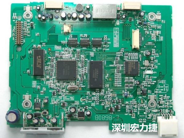 大面積PCB若電子元器件數(shù)量多、重量較重，板材強(qiáng)度不夠時(shí)容易產(chǎn)生PCB中央部凹陷問題。