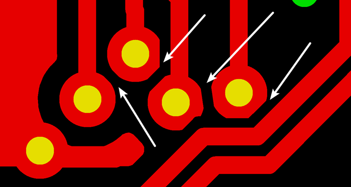 多層板中過(guò)孔會(huì)在每層線路上都有孔環(huán)，且每個(gè)層孔環(huán)周圍環(huán)境有夾線也有不夾線，環(huán)境各不一